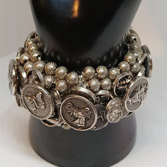 Vintage Retro Reproduction Aestetic Revival Elastic Band Button Bracelet #2W - Picture 12 of 14